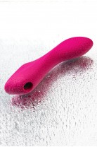 Вакуумный стимулятор клитора с вибрацией Satisfyer Curvy Trinity 3, красный, 17,7 см